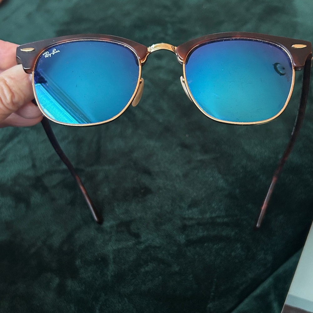 Club master ray ban  Sunglasses with Gold Accents